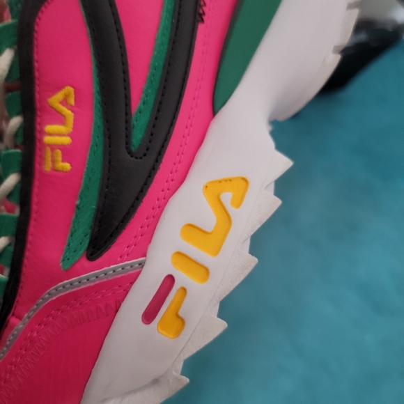 Sneakers Womens - Picture 7 of 7